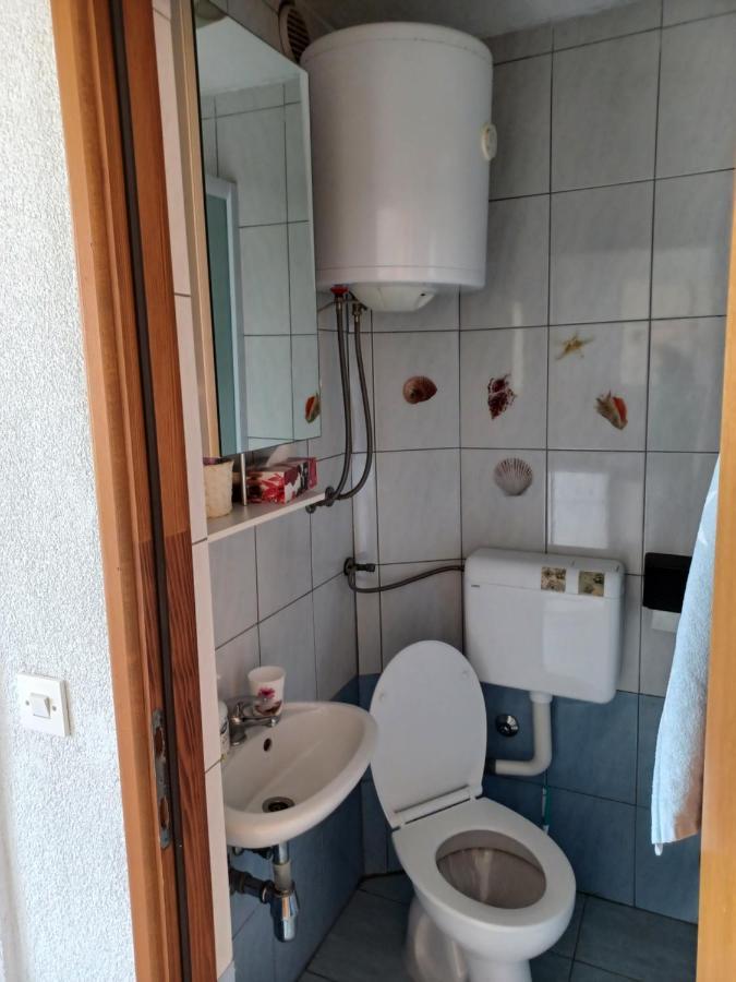 Apartmani Jakovljevic Murter Exterior photo